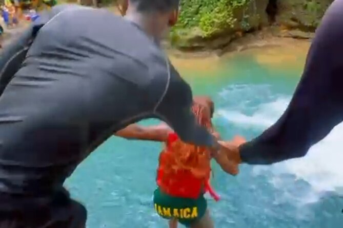 Ocho Rios and Blue Hole Eco Experience from Kingston - Who Will Enjoy This Private Blue Hole Trip?