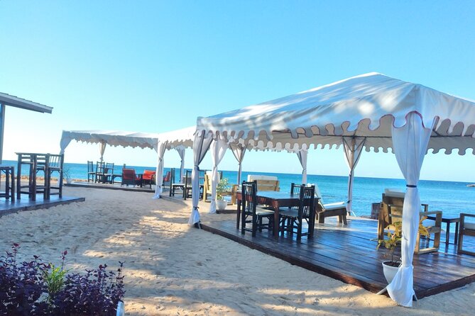 Ocho Rios: Bamboo Beach Club with Specialty Lunch & Cocktails - Reggae, Cocktail Demonstrations, and the Pace of the Day