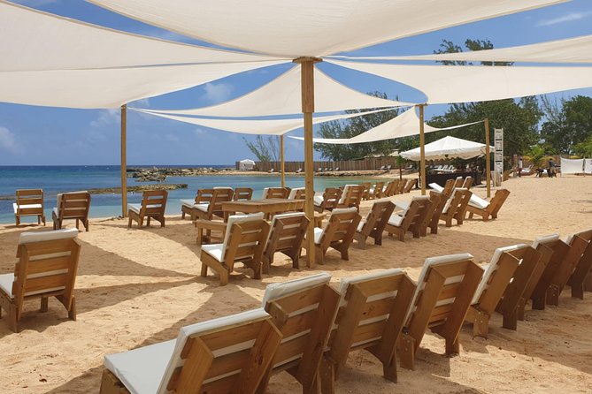 Ocho Rios: Bamboo Beach Club with Specialty Lunch & Cocktails - Choosing Sun or Shade on the Small Beach