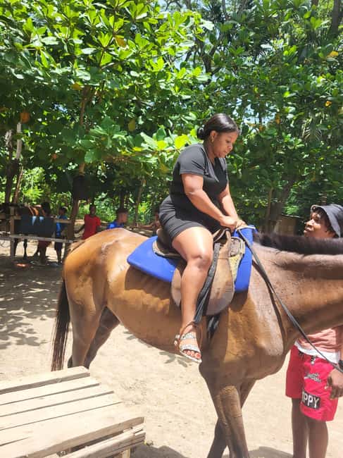 Ocho Rios : Bamboo River Rafting and HorseBack Riding - How much value do you get for $140?