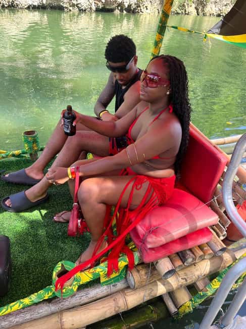 Ocho Rios : Bamboo River Rafting in Ocho Rios Jamaica. - The scenery is the star, not adrenaline