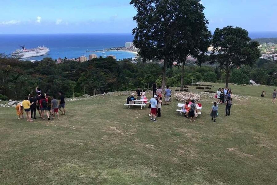 Ocho Rios: Blue Hole and Secret Falls Sightseeing Tour - What makes this Blue Hole tour worth considering