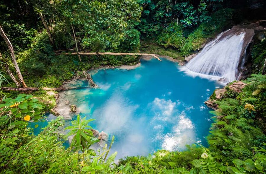 Ocho Rios: Blue Hole, Dunn’s River & Reggae Hill Guided Tour - Reggae Hill: a welcome pause beside the White River