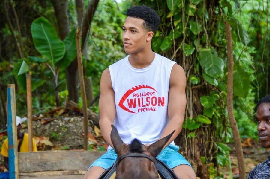 Ocho Rios: Blue Hole, White River Tubing, and Horseback Ride - A packed route from Ocho Rios to St. Ann’s Bay
