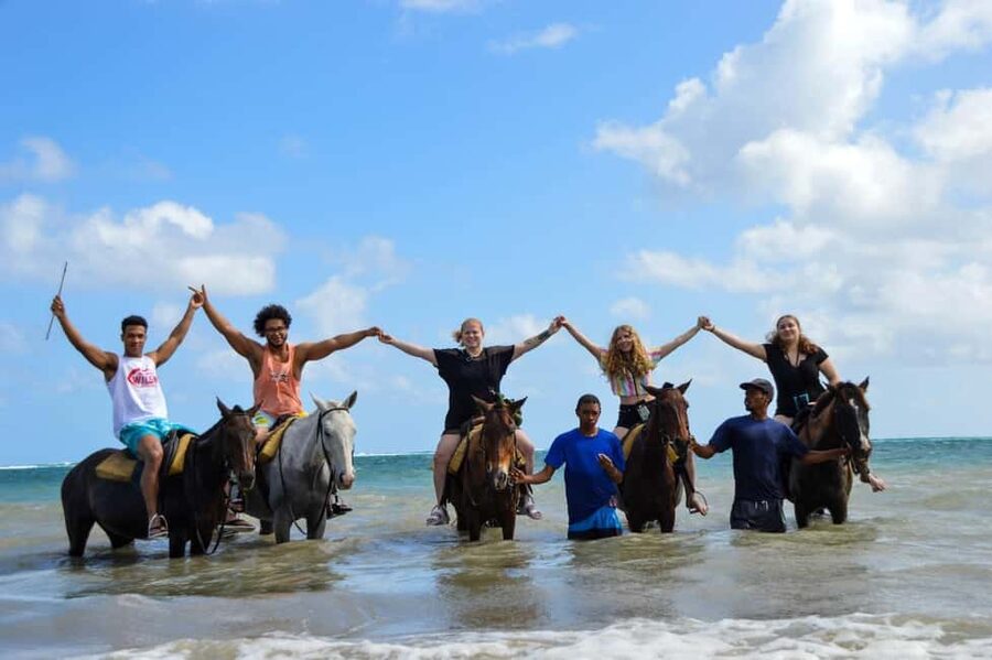 Ocho Rios: Blue Hole, White River Tubing, and Horseback Ride - How the timing affects your day