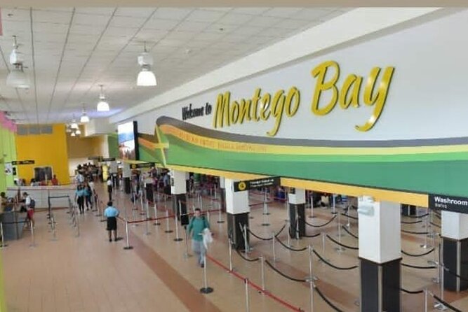 Ocho Rios Hotels Private Airport Transfer - Leaving Montego Bay airport for Ocho Rios