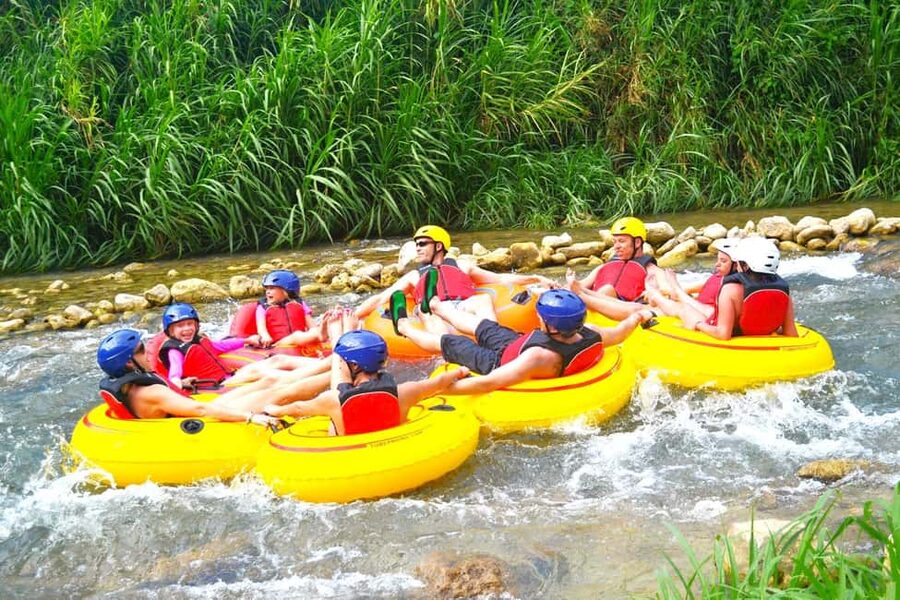 Ocho Rios: Irie Blue Hole and River Tubing Tour - Guide service and the feel of the outing