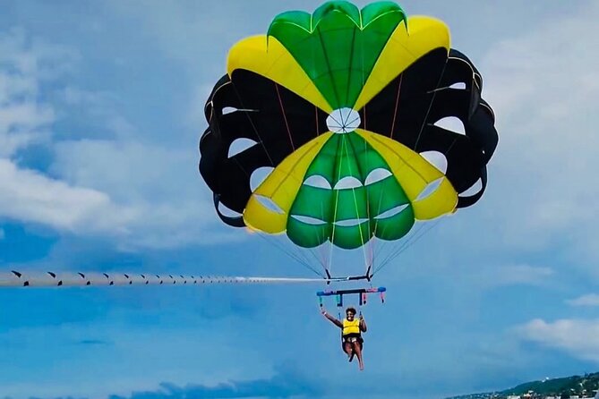 Parasailing activity in Montego Bay with lunch and transfer - Key points to know before booking