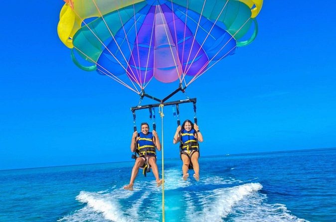 Parasailing Experience in Montego Bay - How to Make the Most of the Short Flight