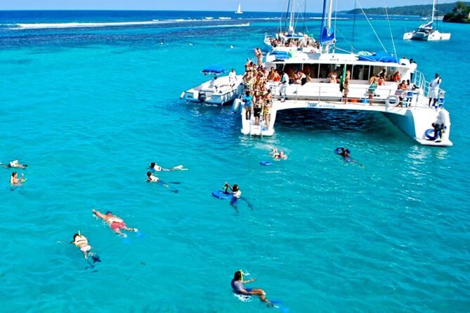 Party Catamaran and Snorkeling Tour in Montego Bay - Getting from your hotel to the boat