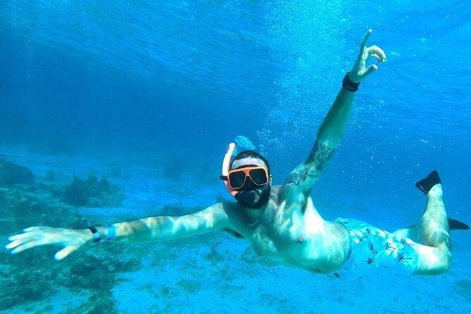Party Catamaran Cruise with Open Bar and Snorkeling Montego Bay - Morning family sailing or afternoon adults-only party