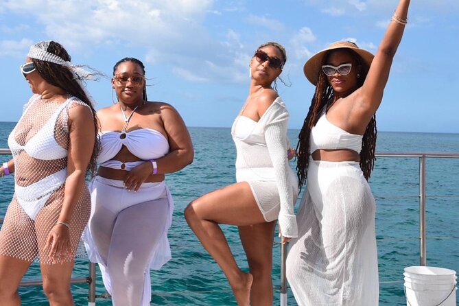 Party Catamaran: OpenBar, Music, Negril Beach, Caves, Snorkeling - What this Negril catamaran day is really like