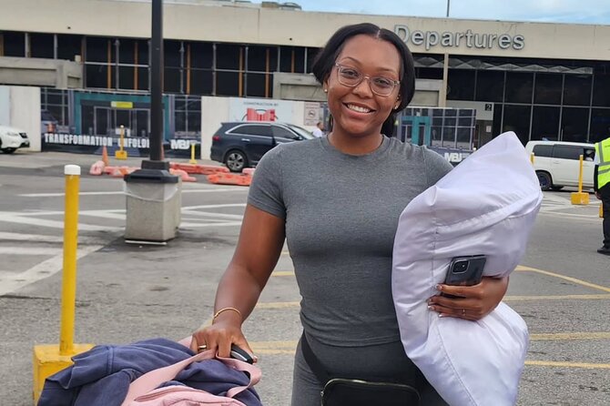 Private Airport escort to and from Montego Bay hotels round-trip - Is $10 per person a good value?