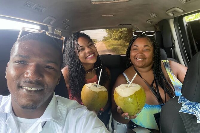Private Airport transfer from MBJ to & from Hotel's in Ochi Rios - A private ride with no forced detours