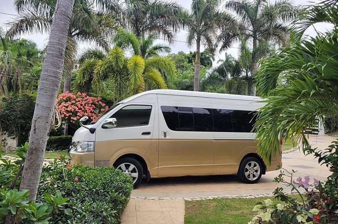 Private Airport Transfer | Montego Bay( Price vary on location) - Booking Details That Matter