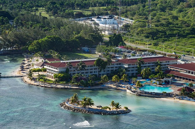 Private Airport Transfer to Catalonia Montego Bay Resort - Airport and cruise-port pickup