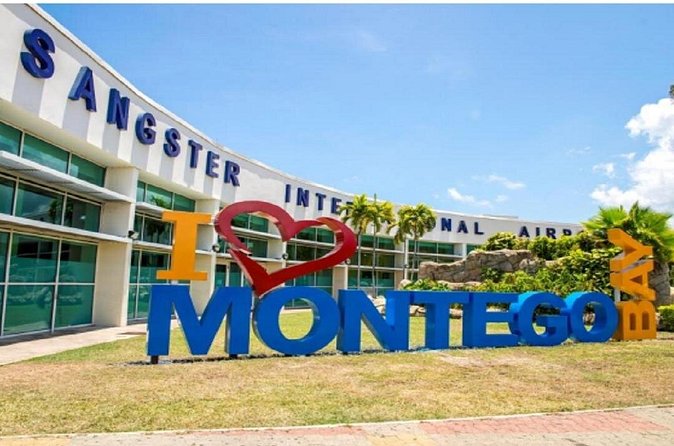 Private Airport transfer to/from all hotels in Negril round trip - A guide who helps you understand the area