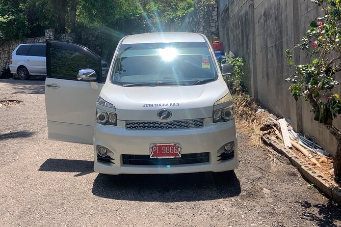 Private Airport Transfer to or from Ocean Coral Spring Resort - The return trip from the resort