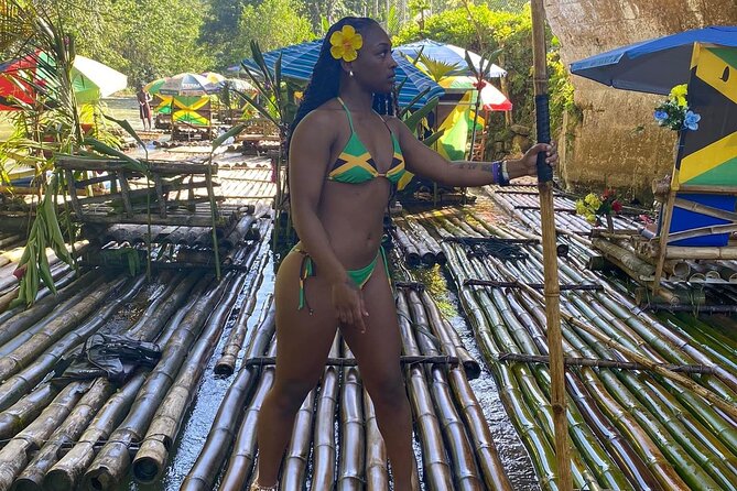 Private bamboo rafting and massage in Montego Bay - A limestone massage while the raft drifts