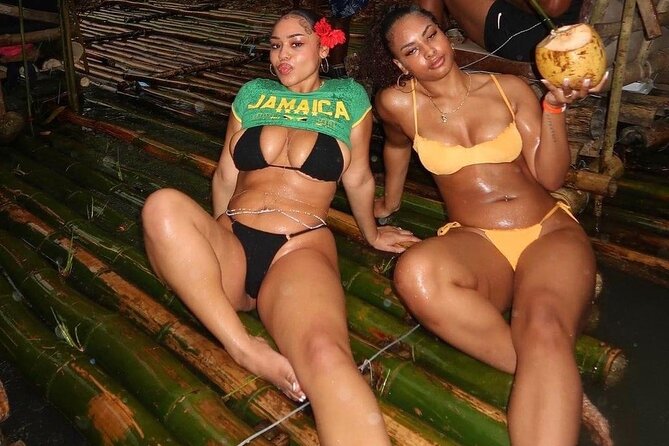 Private bamboo rafting and massage in Montego Bay - What the guide adds to the outing
