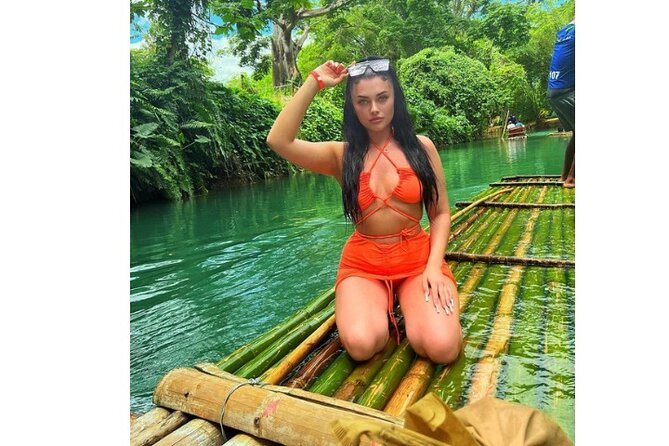Private Decorated Bamboo Rafting Lethe - The mineral massage in the river