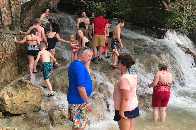 Private Dunn's River and Bamboo Rafting Combo from Ocho Rios - The value of private guiding