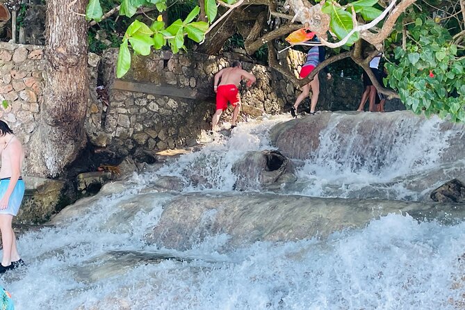 Private Dunn’s River Falls Experience + Blue Hole Secret falls - Climbing the 600-foot Dunn’s River Falls