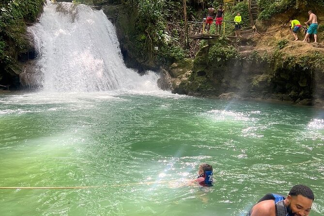 Private fun fill tour from Montego Bay to dunns river & blue hole - Climbing Dunn’s River Falls takes real effort