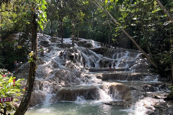 Private fun fill tour from Montego Bay to dunns river & blue hole - Ocho Rios Jerk Center brings the flavor