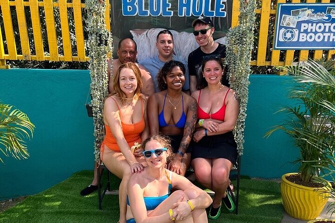 Private fun fill tour from Montego Bay to dunns river & blue hole - The drive begins with local context