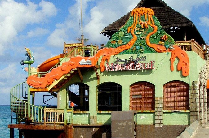 Private Guided 2-Hour Tour in Montego Bay - Montego Craft Market: shopping with a short clock