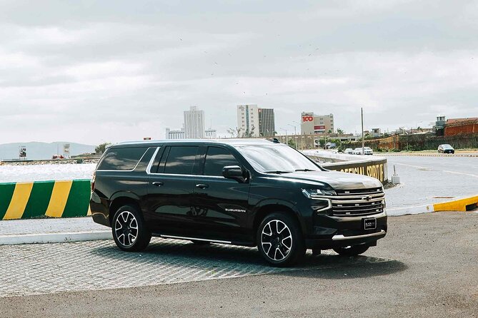 Private Luxury Transport in Montego Bay and Negril - Airport arrival: where the pickup should happen