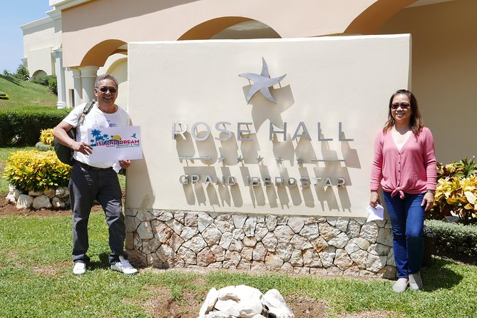 Private Montego Bay Airport Taxi to Iberostar Rose Hall Resort - What the Private Vehicle Adds