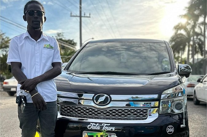 Private Montego Bay Airport Transfer to Grand Palladium Hotel - A 45-minute ride to Lucea