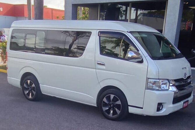 Private Montego Bay Airport Transfer to Montego Bay Hotels - Arrival service from airport to hotel