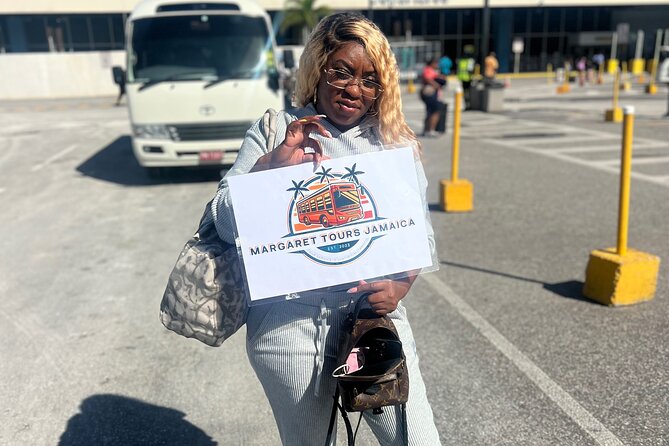 Private Montego Bay Jamaica Airport Transfer - Meeting Your Driver at Sangster International Airport