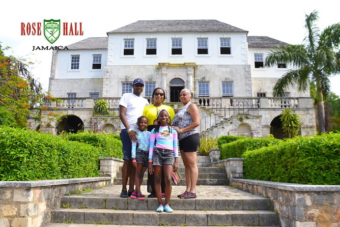 Private Montego Bay Shopping Tour with Transportation - Shopping, food, and escaping the midday heat
