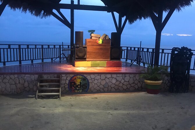Private Negril DayTrip from Montego Bay Rick’s Café, 7 Mile Beach - Rick’s Café at sunset