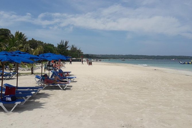 Private Negril Seven Mile Beach Tour from Montego Bay - Three hours at Negril Tree House beach