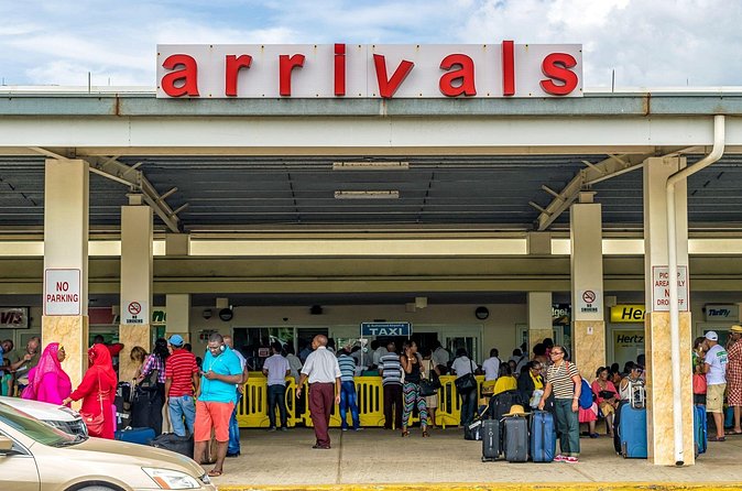 Private One Way or Roundtrip Transfers to Montego Bay Resort - One-way or roundtrip: choose the right arrangement