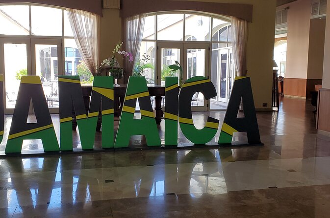 Private Round Trip Airport Transfer from Montego Bay to Negril - The human side of the service