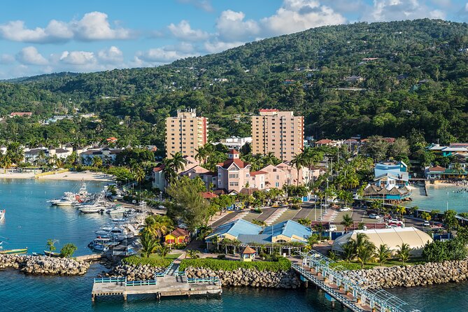 Private Sangster Airport Montego Bay Transfer to Ocho Rios Hotels - Meeting Walpo or Walcott on the road to Ocho Rios