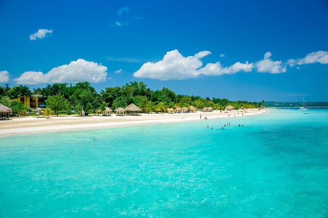 Private Tour From Ocho Rios or Runaway Bay To Negril 7 Miles Beach & Ricks Cafe - What a Private Vehicle Changes