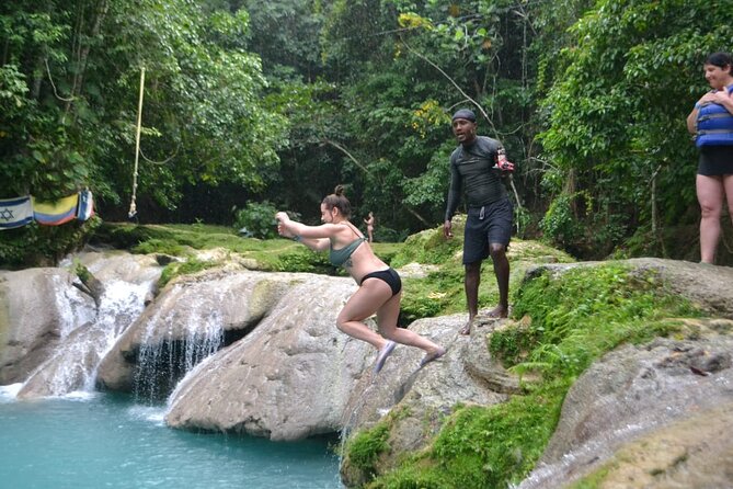 Private Tour From Runaway Bay to Ocho Rios, Blue Hole, Sightseeing and Shopping. - How Long the Three-to-Five-Hour Schedule Feels
