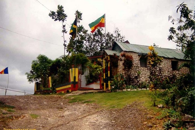 Private Tour Ocho Rios or Runaway Bay To 9 Mile Bob Marley Birth & Resting Place - Nine Mile, Bob Marley’s birthplace and final resting place