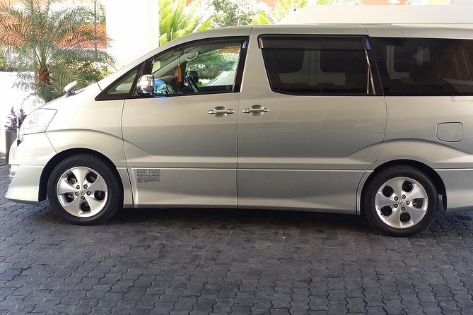 Private Transfer Between MBJ airport and Hotels in Montego Bay - A simple start at Montego Bay Airport