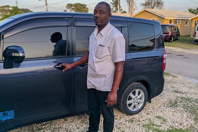 Private Transfer from Montego Bay Airport to Montego Bay Hotels - A direct ride to your Montego Bay hotel