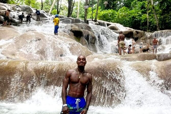 Private Transfer from Montego Bay to Dunns River Falls - Why a private ride can make sense in Jamaica