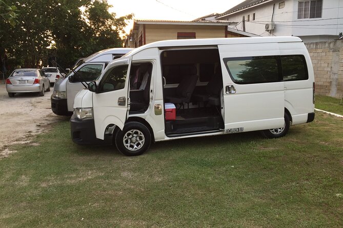 Private Transfer from Sangster Airport to Montego Bay Hotels - A short, private ride through Montego Bay