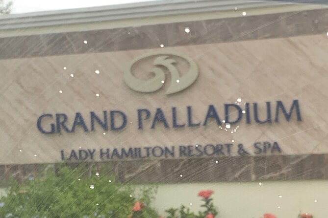 Private Transfer Grand Palladium and Royalton Blue Water Resort - The personal service from AJ and Jermaine